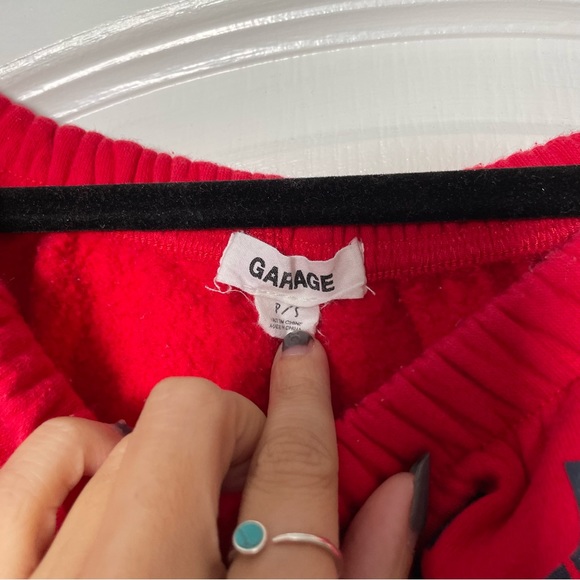 Garage Low Shoulder/Off Shoulder Cropped Longsleeve - Picture 3 of 3